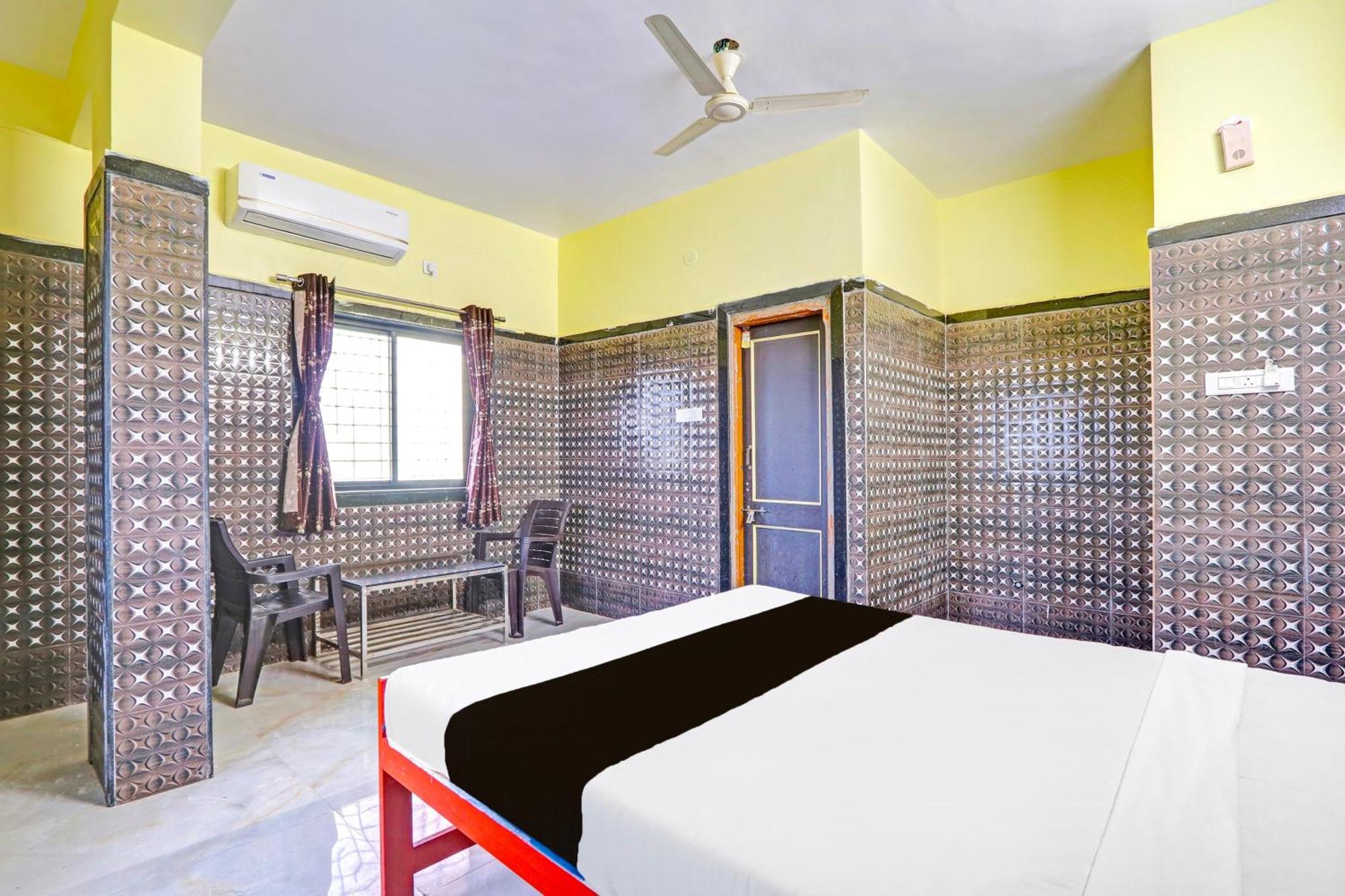 Hotel O Pankaj Hotel & Lodge Gangapur  المظهر الخارجي الصورة